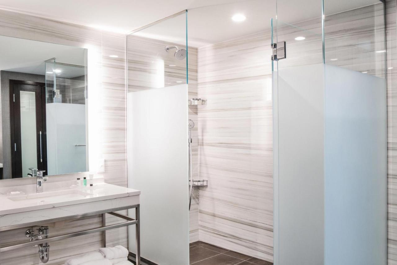 Sheraton Ann Arbor Hotel Екстер'єр фото