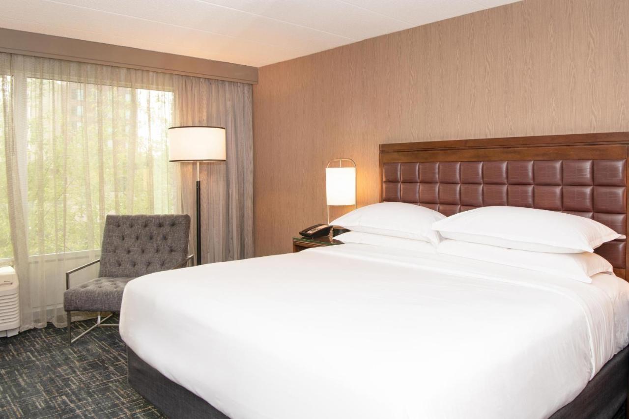 Sheraton Ann Arbor Hotel Екстер'єр фото