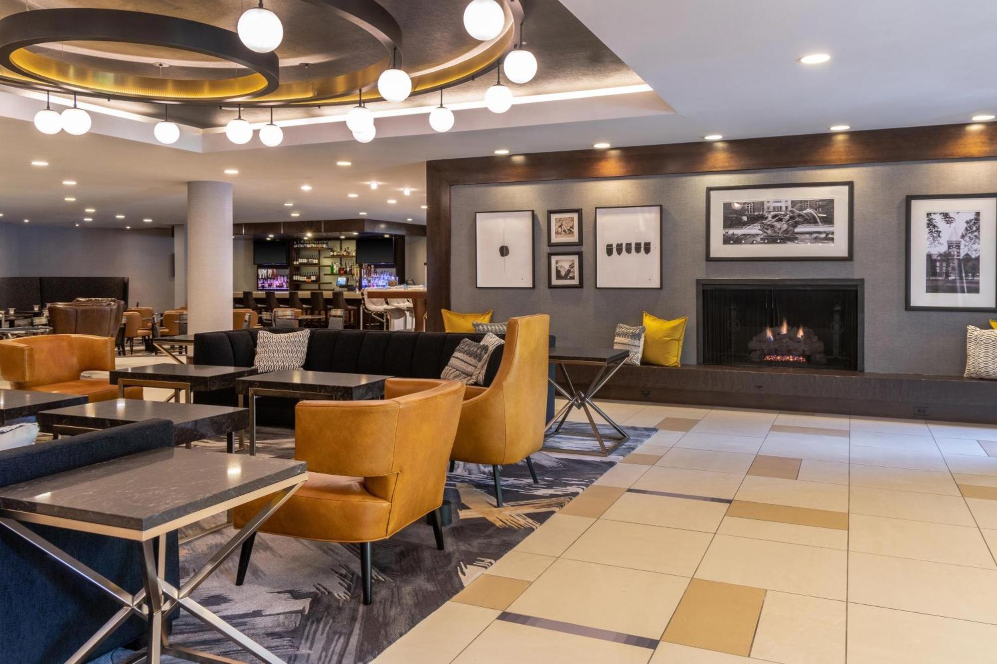 Sheraton Ann Arbor Hotel Екстер'єр фото